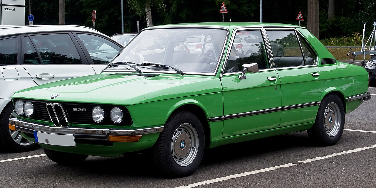 BMW 5 серия E12