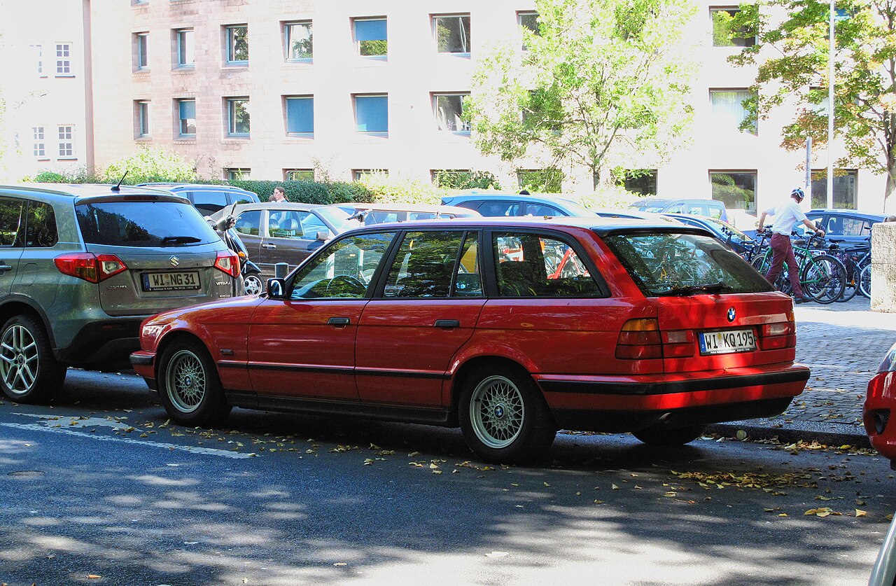 BMW 5 серия E34