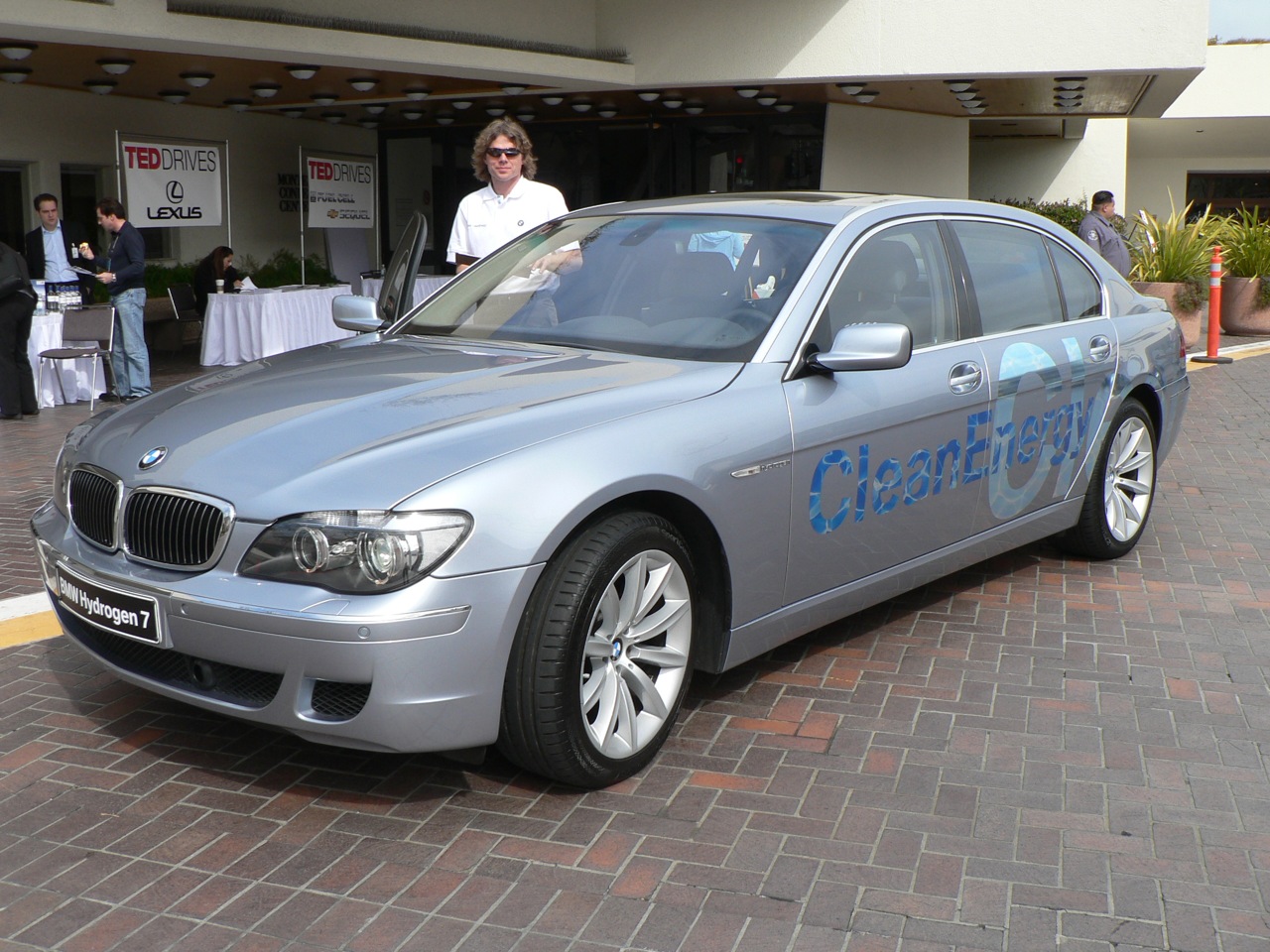BMW 7 серия Hydrogen 7 E68