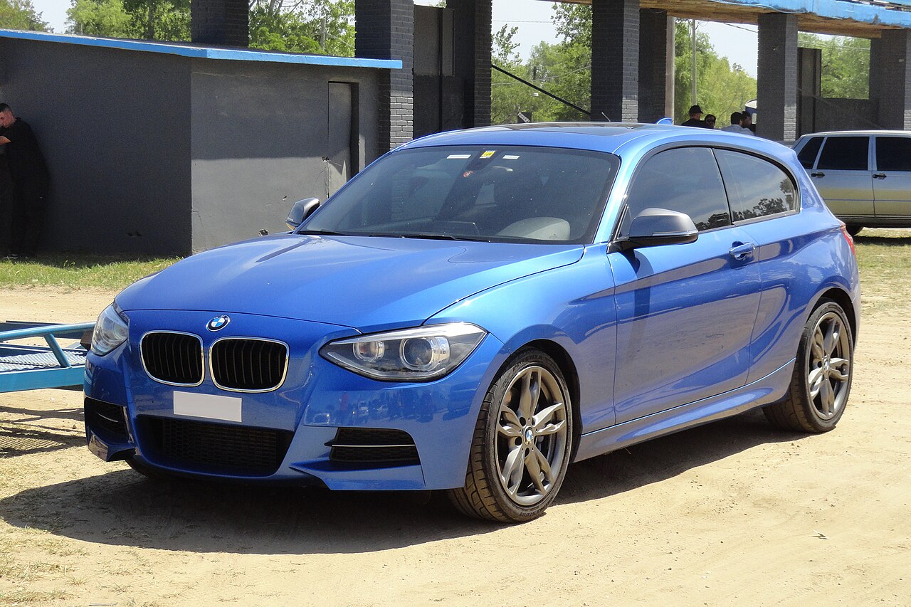 BMW 1 серия F21
