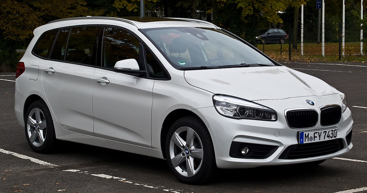 BMW 2 серия F46
