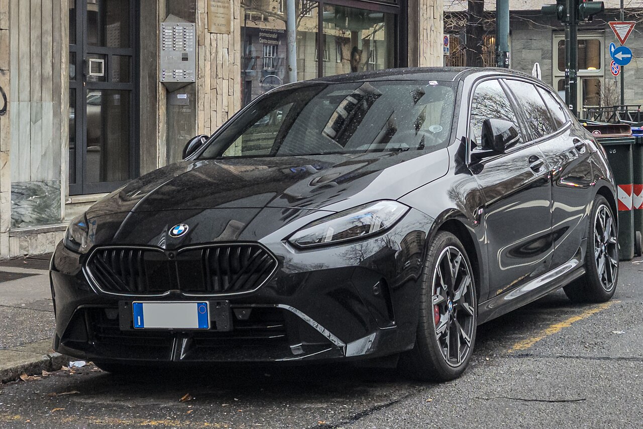BMW 1 серия F70