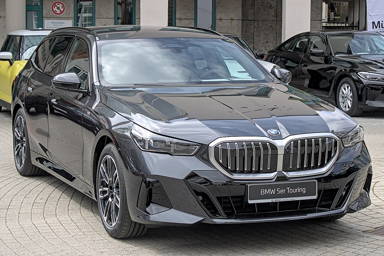 BMW 5 серия / i5 G61