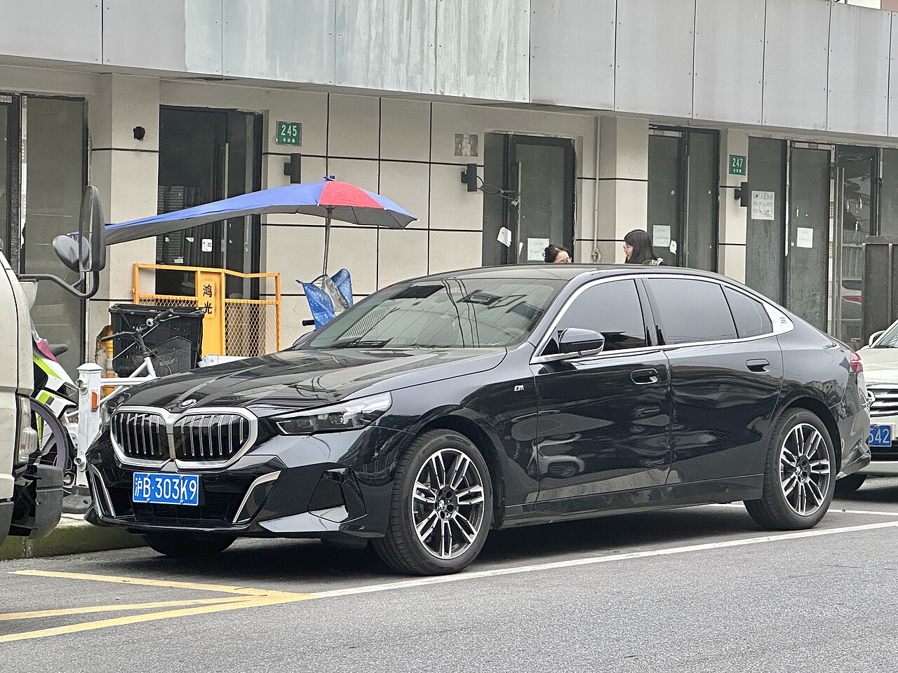 BMW 5 серия / i5 G68