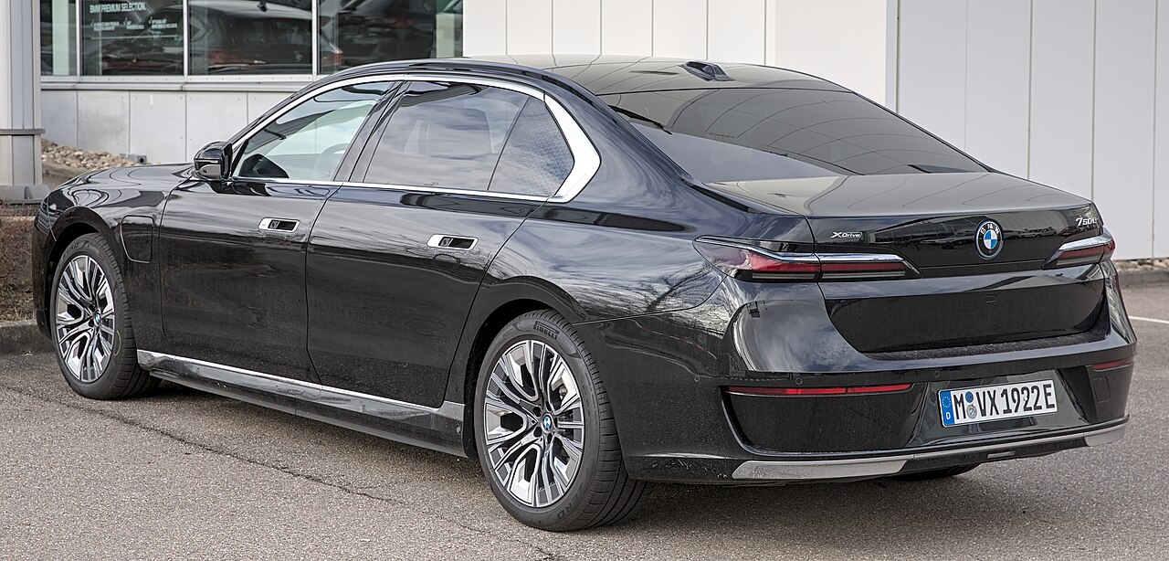 BMW 7 серия / i7 G70