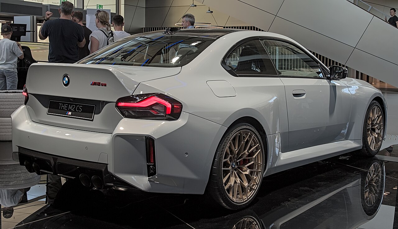 BMW M2 G87