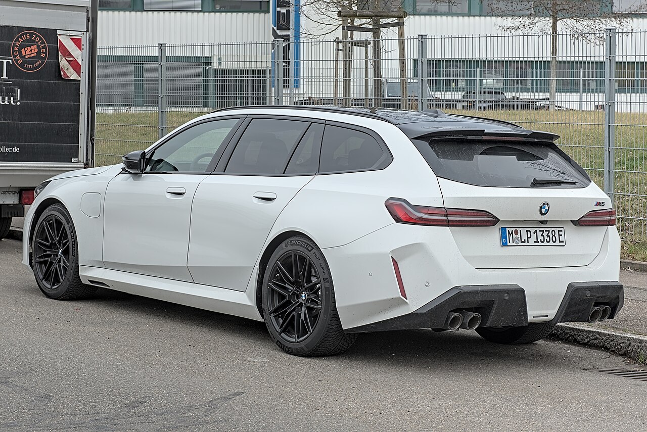 BMW M5 G99
