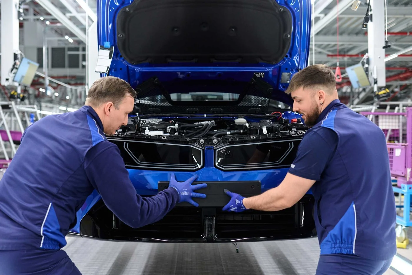 BMWBLOG проследил историю заводов 3 Series: от Мюнхена до трёх континентов