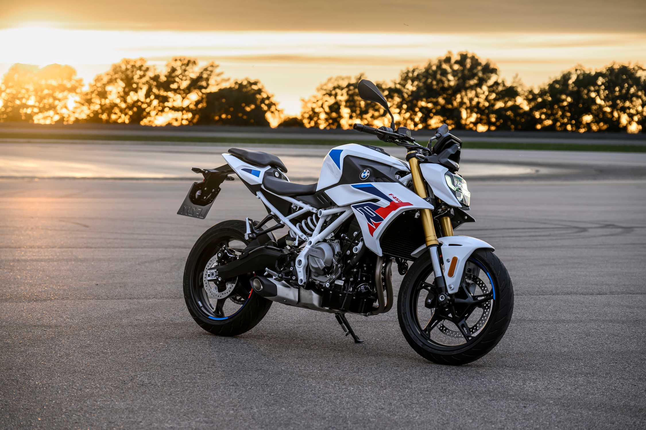 BMW F 450 R: новый родстер с мотором на 48 л. с.