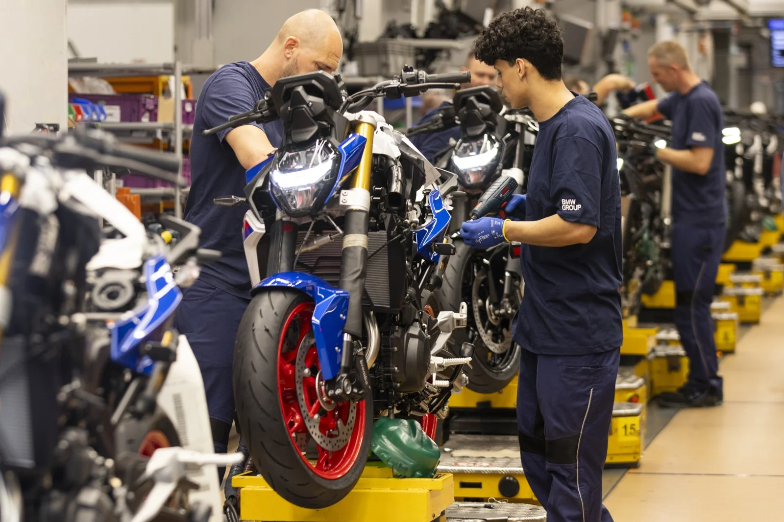 Франк Хагер возглавил завод BMW в Берлине и производство BMW Motorrad