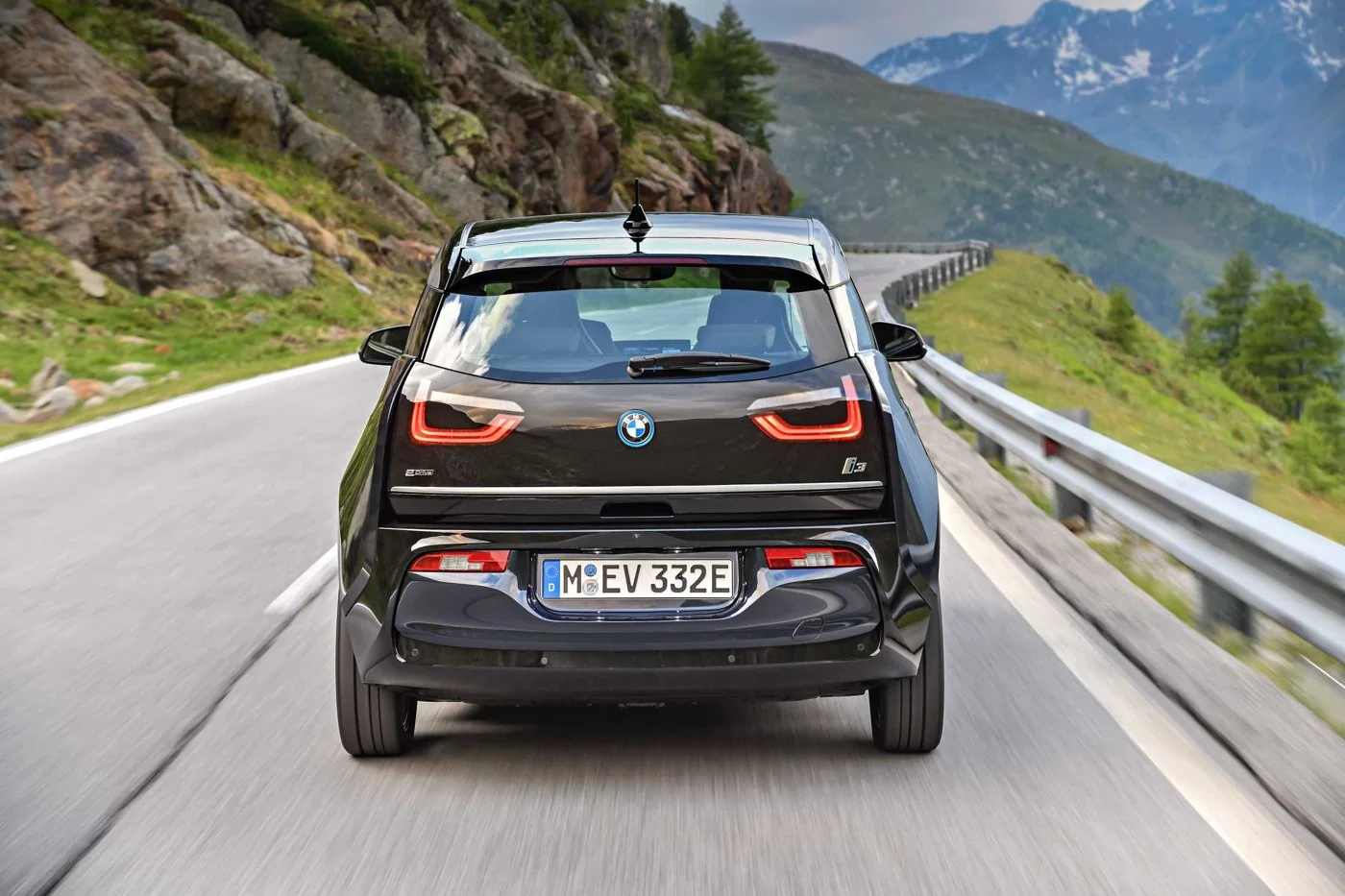 Майкл Пик превратил BMW i3 REx в компактный пикап