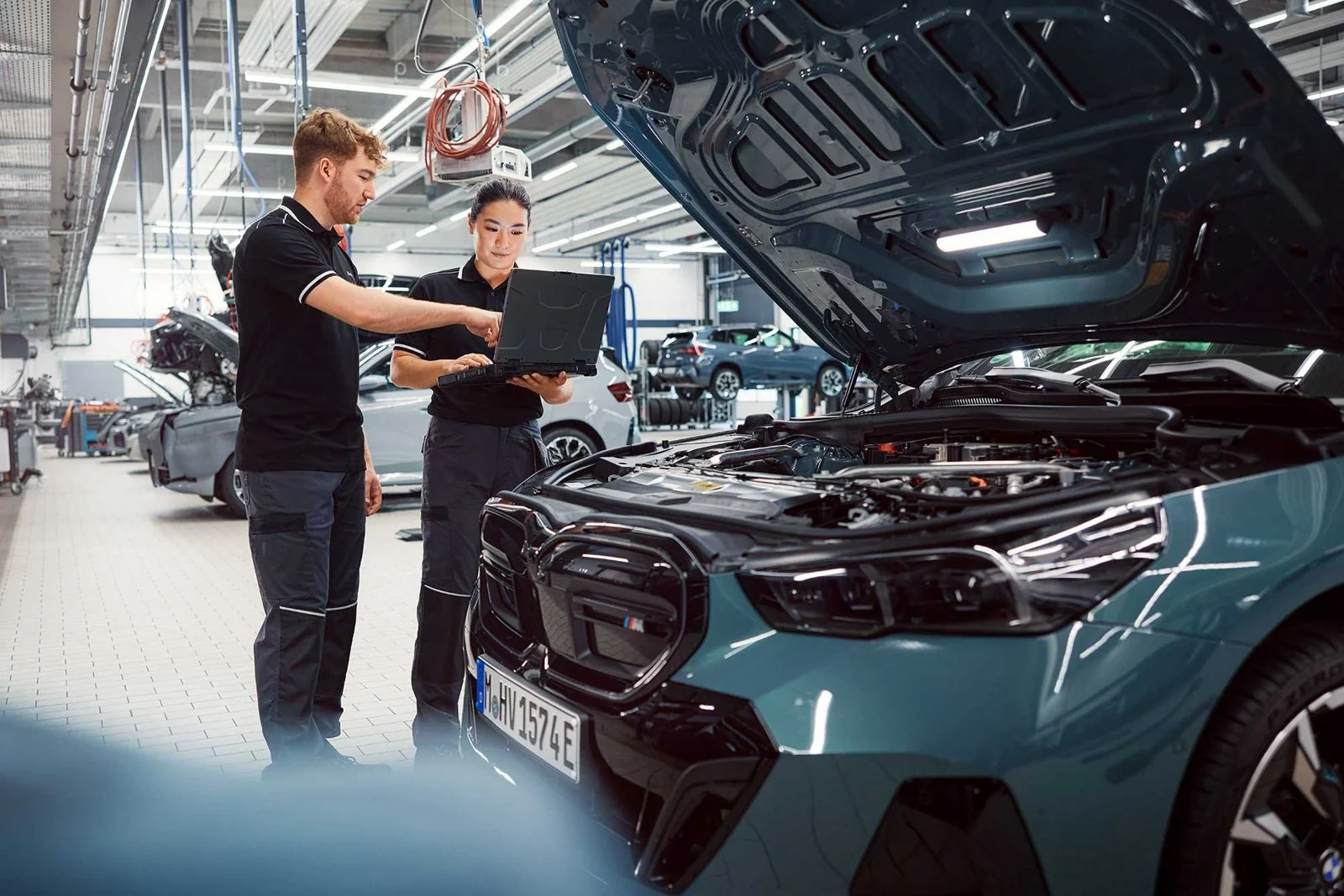 BMW расширила Accident Care в Корее: ремонт стекла и ускоренная замена деталей