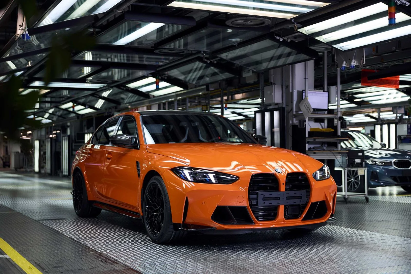 Motor1 сообщил о новом видео бензинового прототипа BMW M3