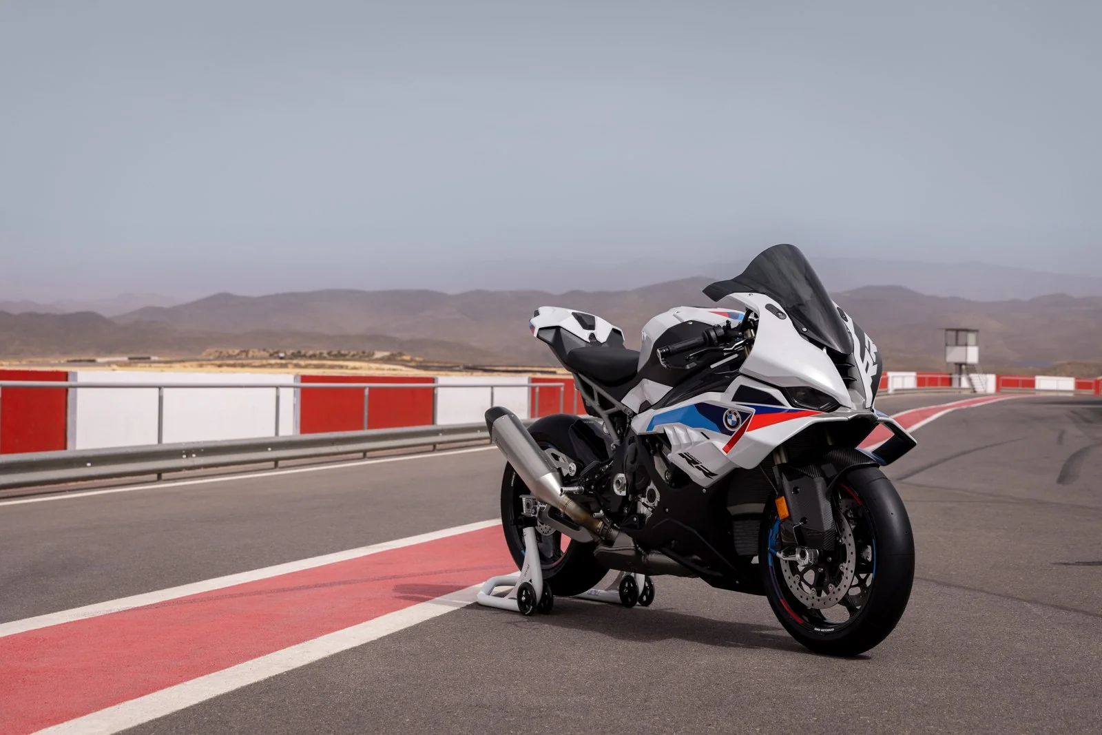 BMW Motorrad объявила в Греции отзыв отдельных версий S 1000 RR