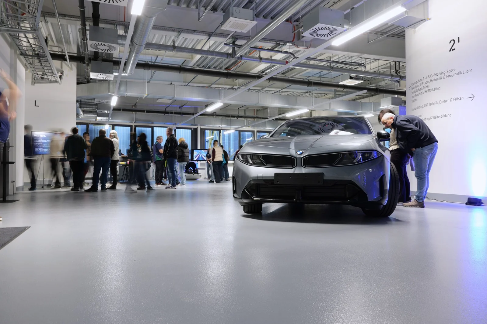 BMW в Штайре представила семь профессий на вечере учебной мастерской