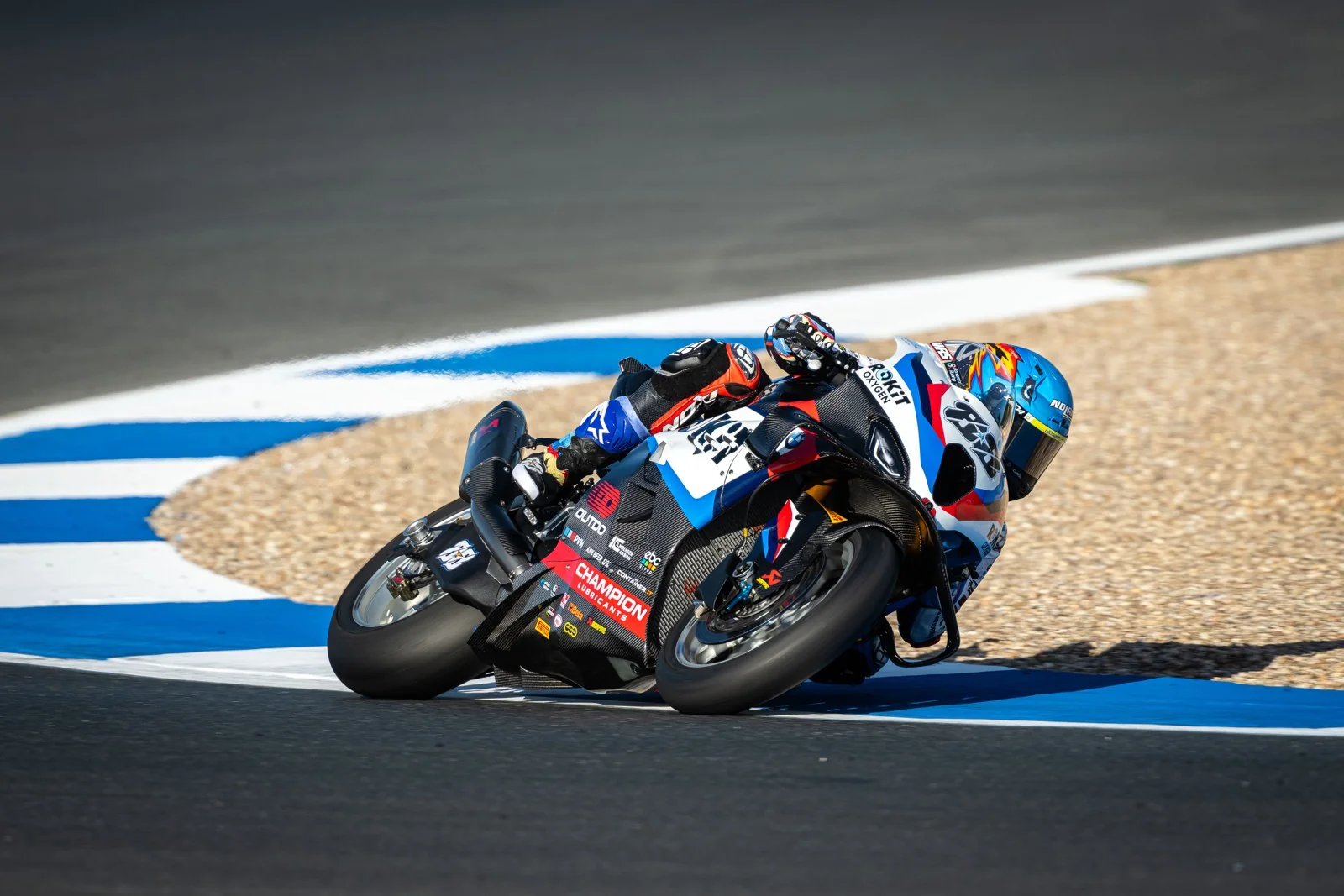 Оливейра дважды стал четвёртым на BMW M 1000 RR в Эшториле