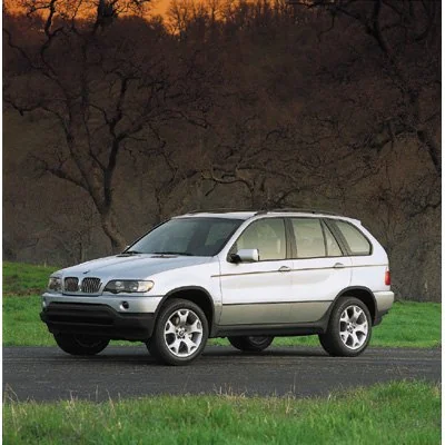 Владелец 103 BMW X5 рассказал о коллекции и проекте с V10