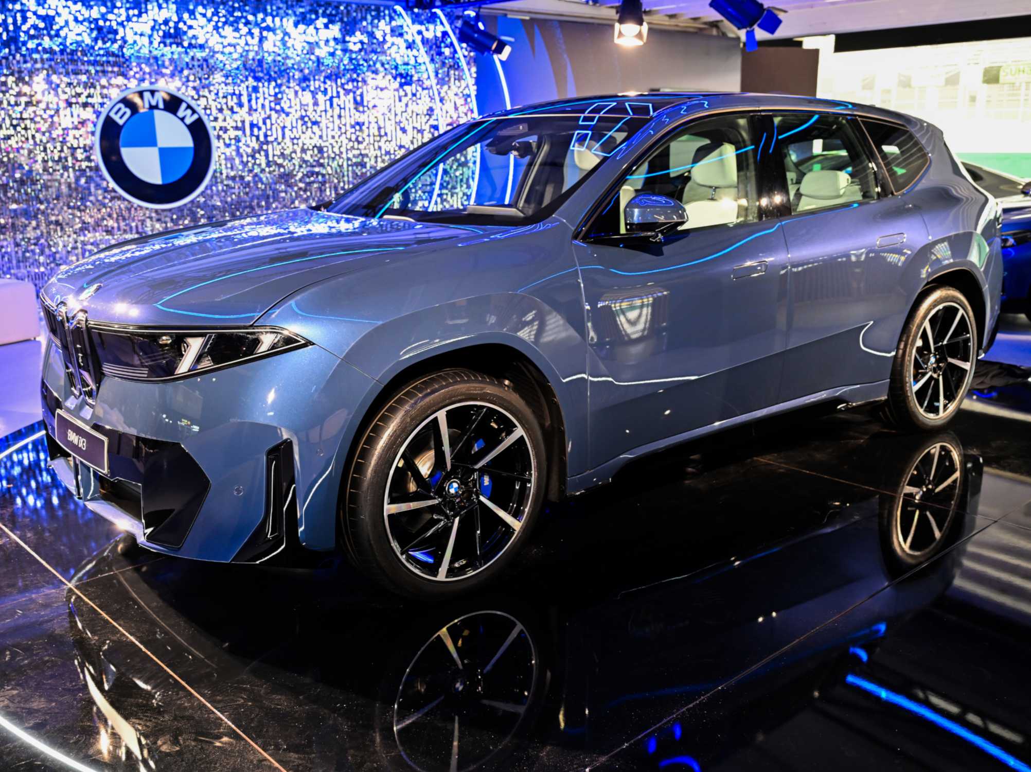 BMW iX3 познакомился с публикой на фестивале Interlagos