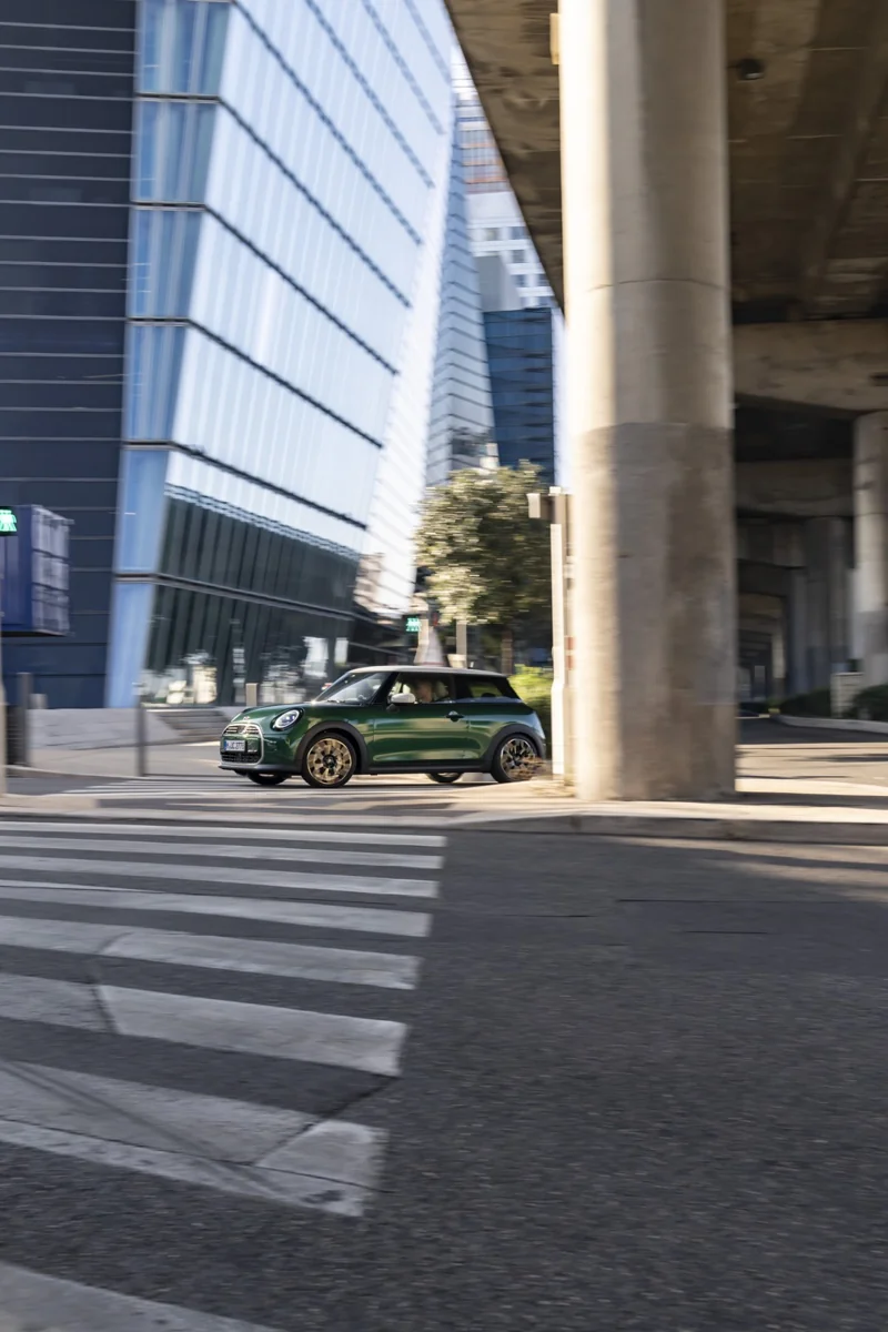 MINI выпустила греческий прайс: Cooper One от 23 250 евро, Aceman от 34 450