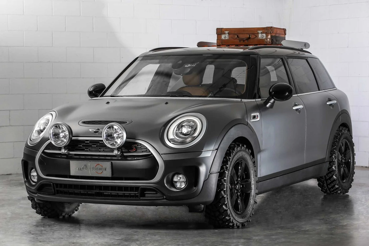 MotoringFile вспомнил внедорожные концепты MINI, оставшиеся вне серии