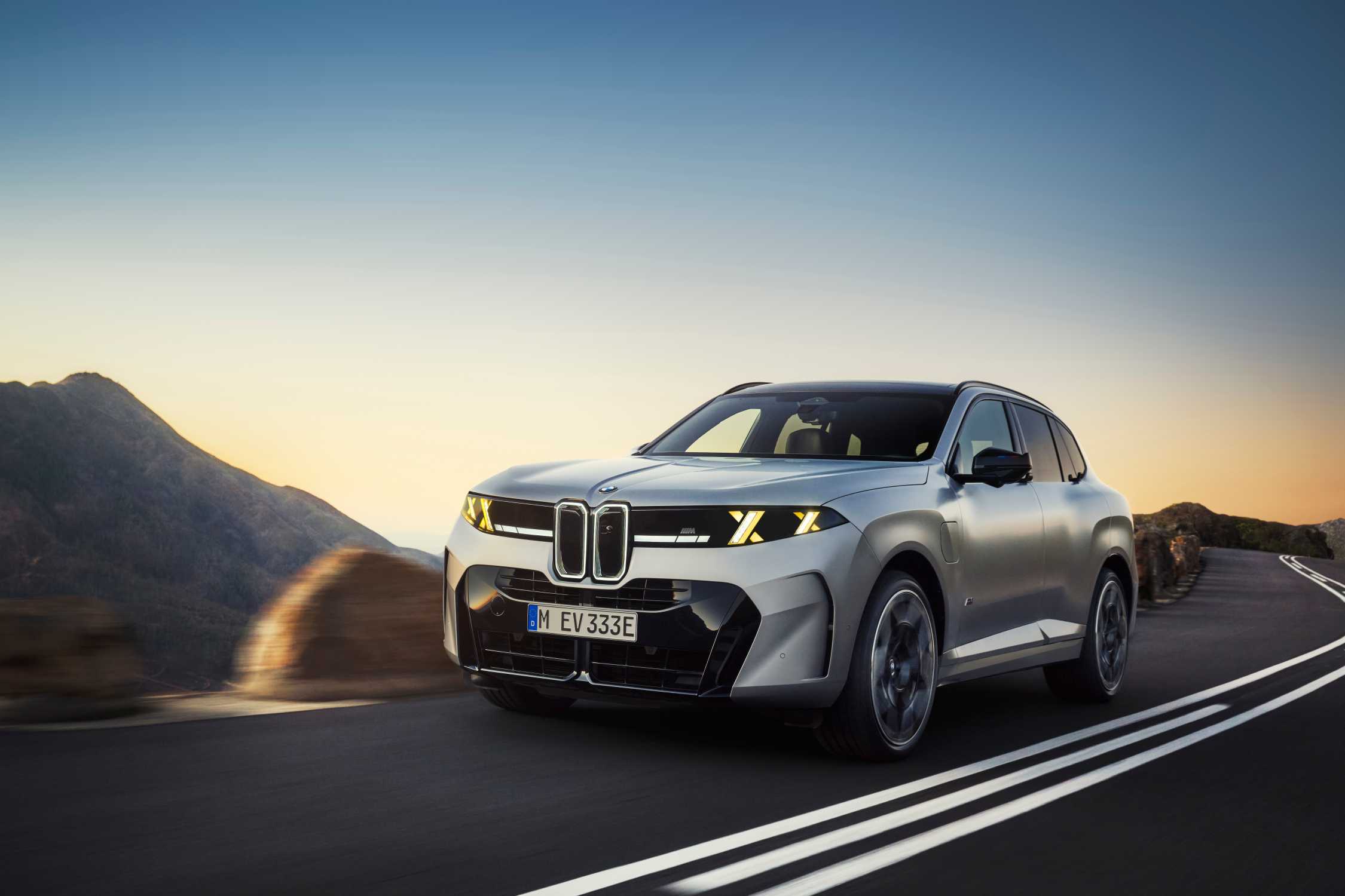 Новое поколение BMW X5 показали на салоне в Турине